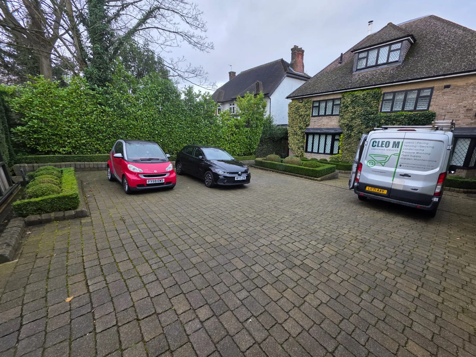 Mill Hill NW4 driveway before pressure washing